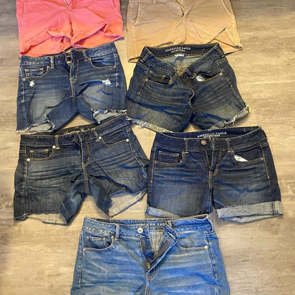 american eagle shorts- read description *